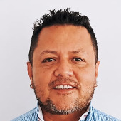 Nayid Adolfo — Asesor Comercial en Robert Varón
