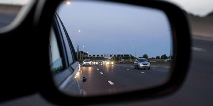 Uso de los carriles en Colombia: ¿por cuál debo conducir?